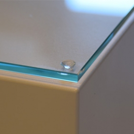 9001 - Glasplaat voor sokkels/zuilen/pilaren - Floatglas blank (plat poli geslepen) - 200 x 200 mm (1)